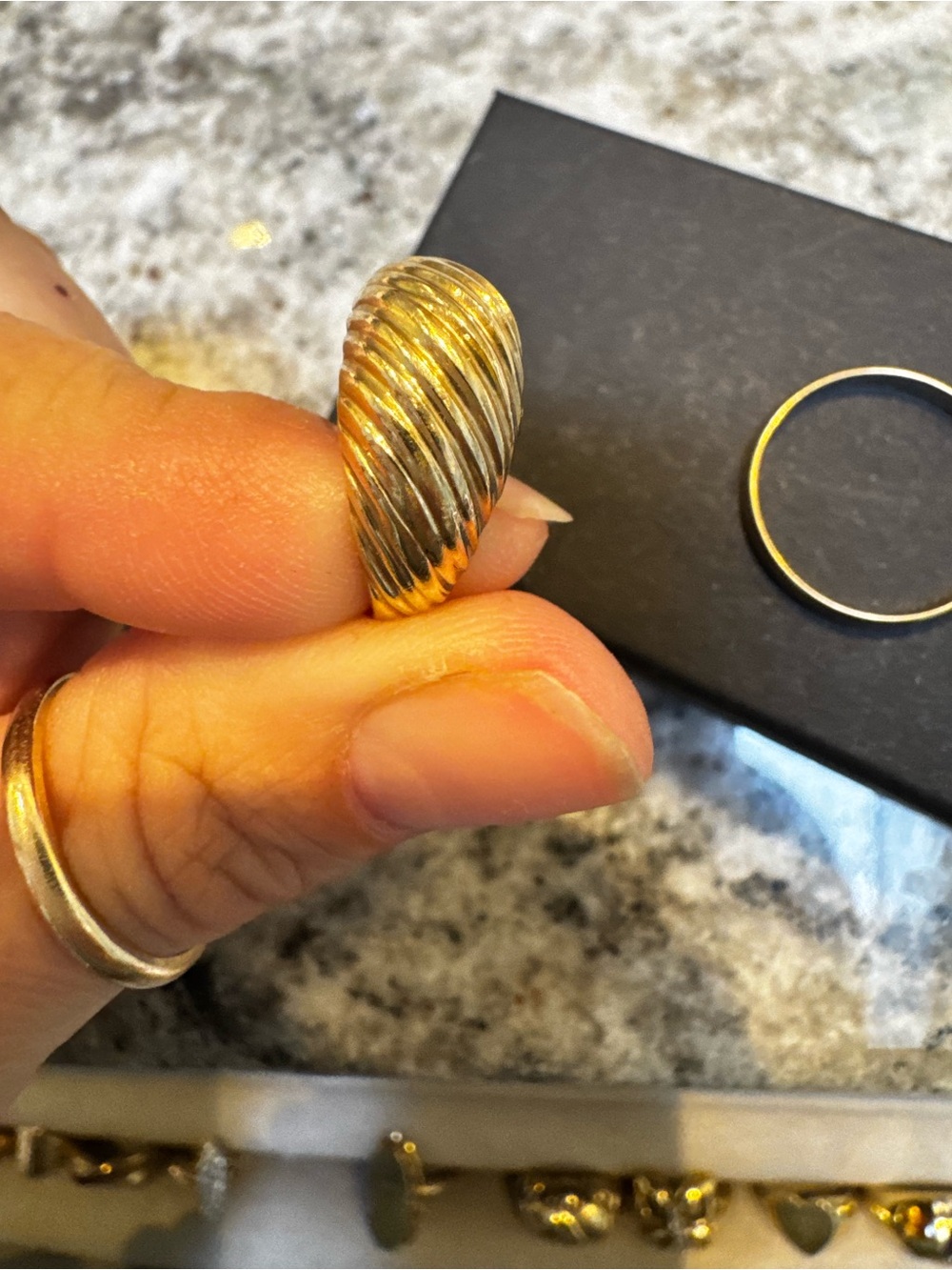 10 KT • Gold • Vintage • Shrimp Ring